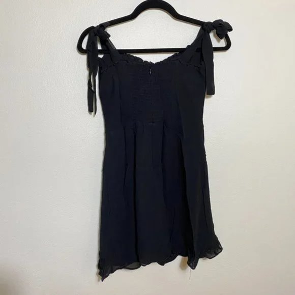 Reformation Christine Dress + Black - Picture 9 of 9